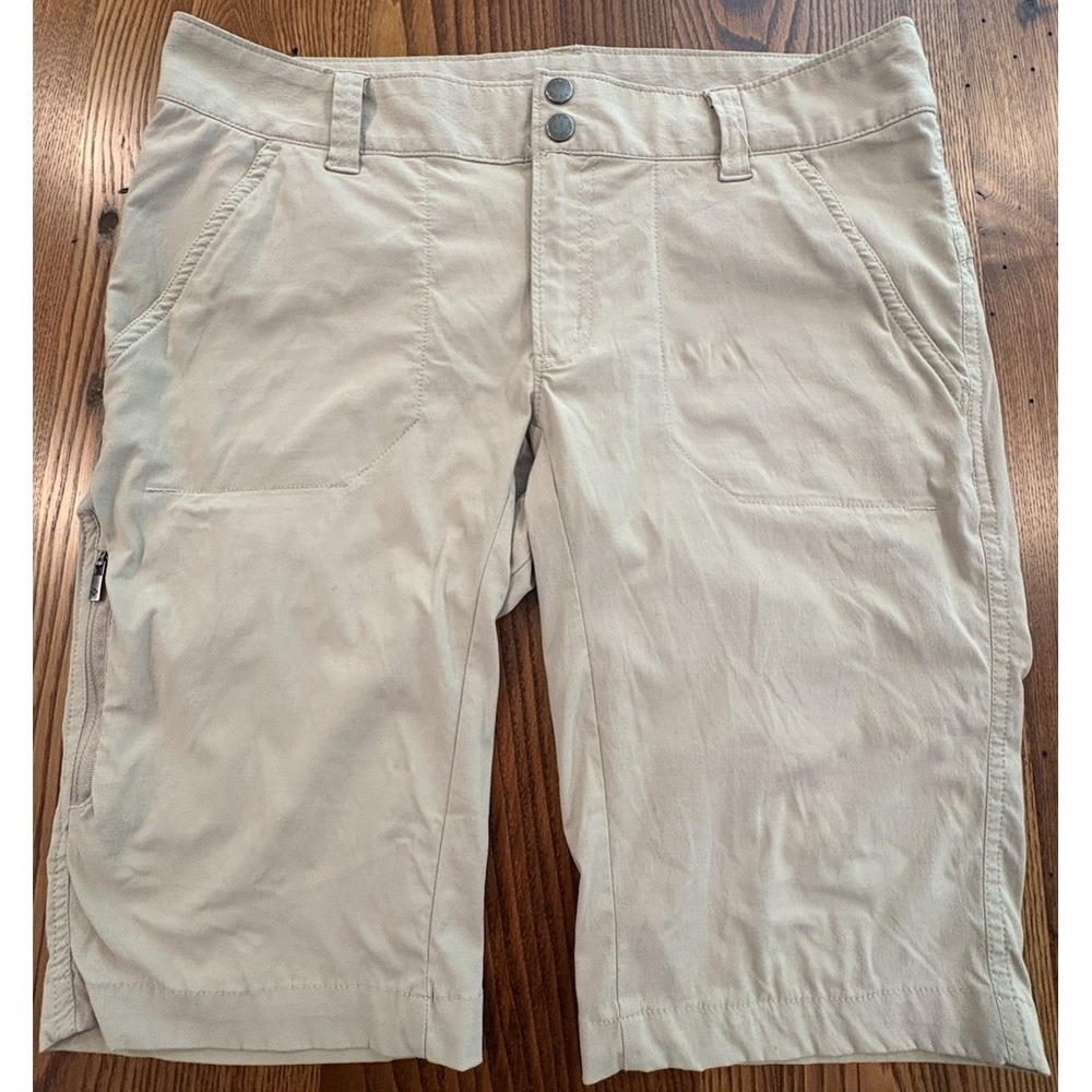 Columbia Women's Shorts Size 8 11" Inseam Khaki Hiking Trail Pockets